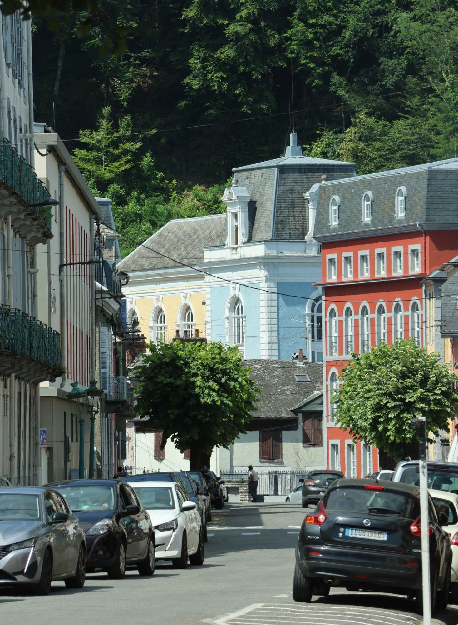 Ferienwohnung Caoubere Bagnères-de-Bigorre Exterior foto